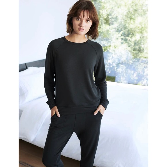 Quince Tops - Quince Black SuperSoft Fleece Crew NWOT size Medium
